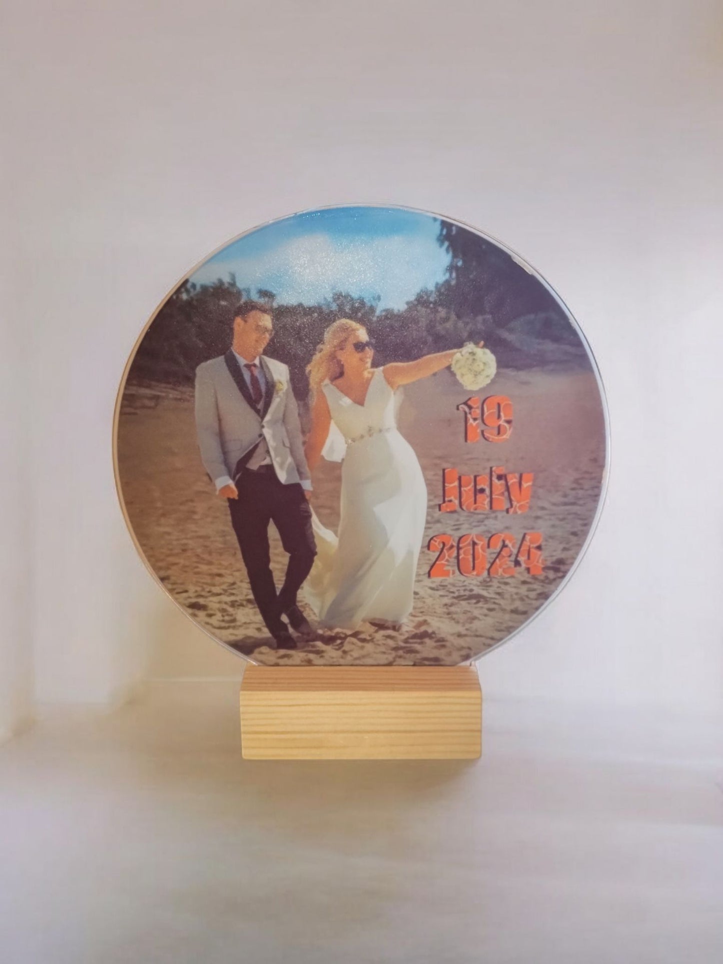 Round Acrylic Photo Stand: with Date & Names