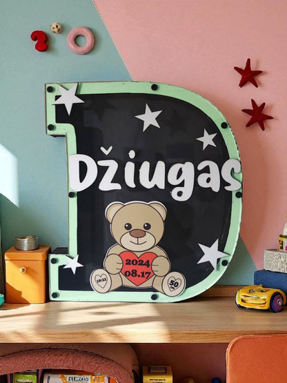🐷 Taupyklė su raide – personalizuota – 3D taupyklė su vardu, taupyklė ir metrika