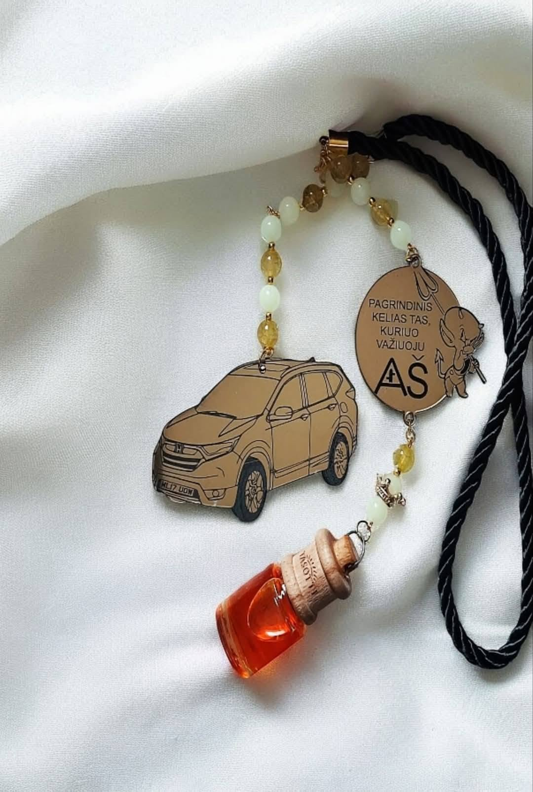Personalizuojamas automobilio pakabukas – automobilio pavyzdys